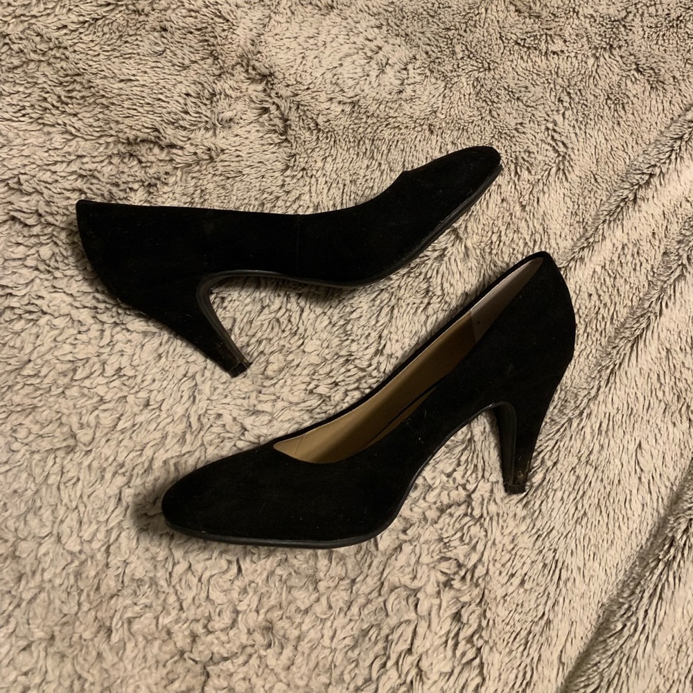 American Rag size 8.5 Black Pumps